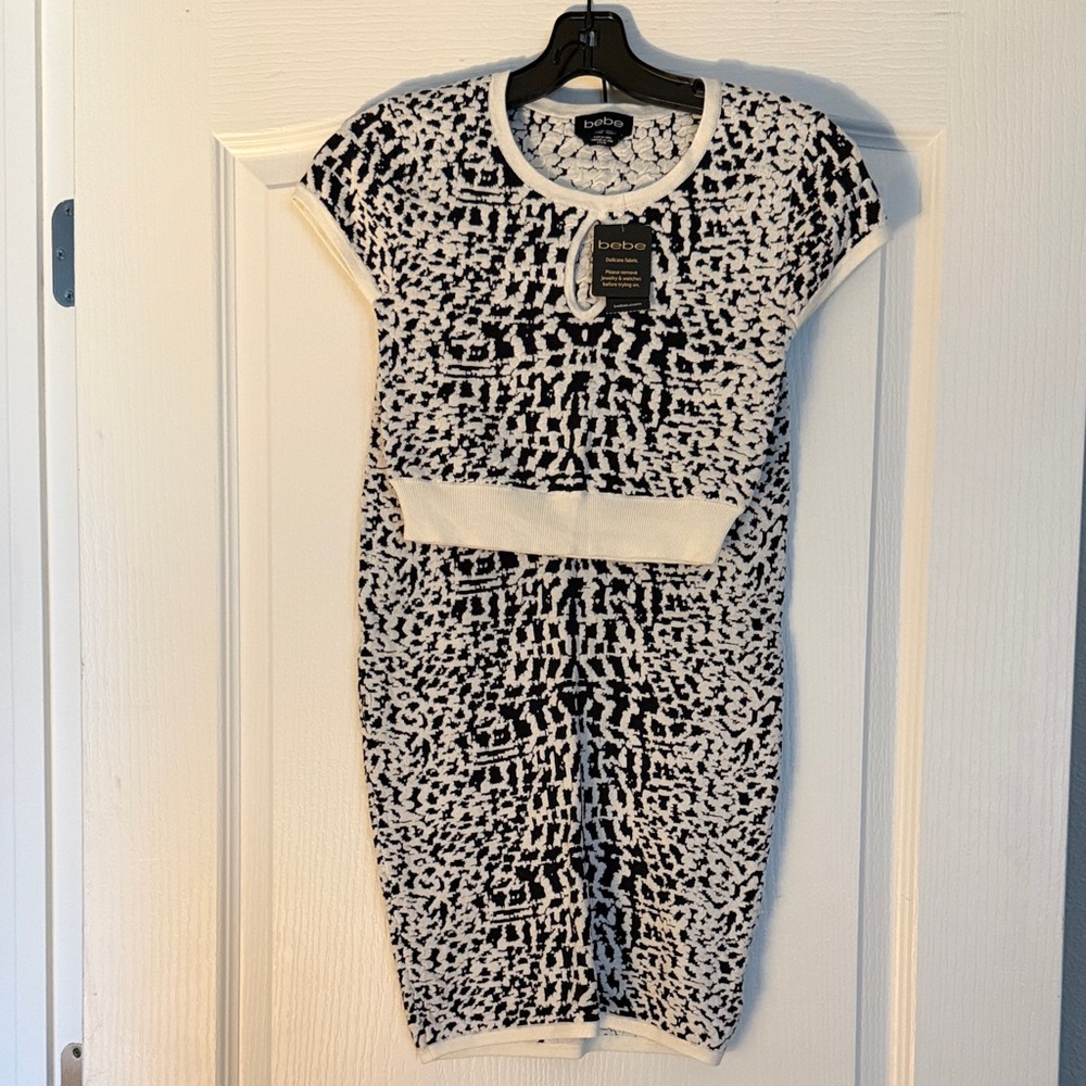 Bebe Monochrome Patterned Knit Dress